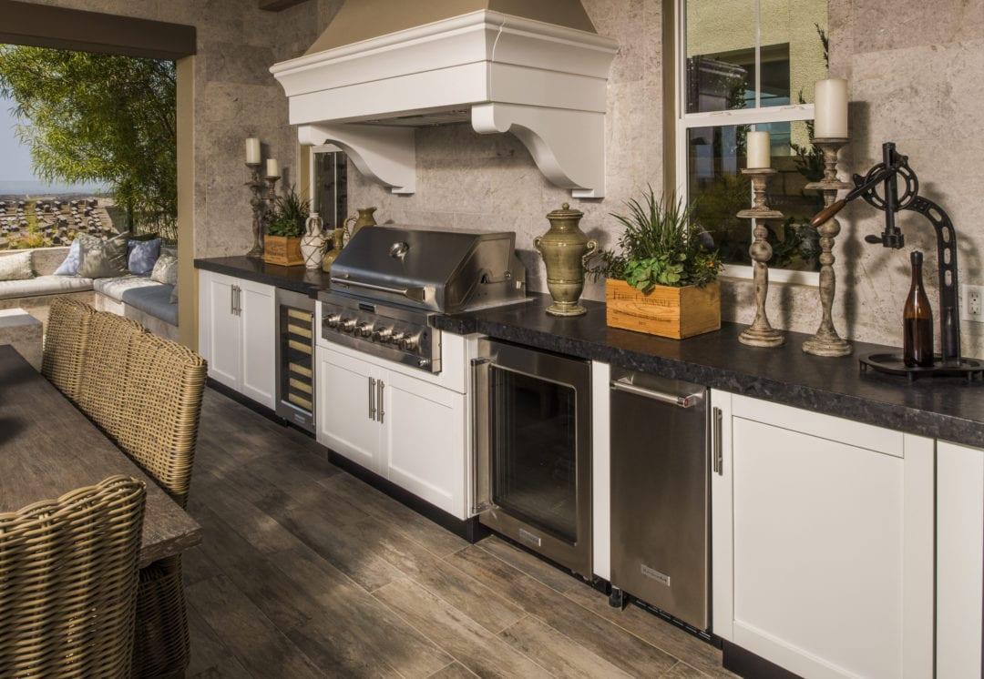 Choosing Cabinetry Outdoor Kitchens